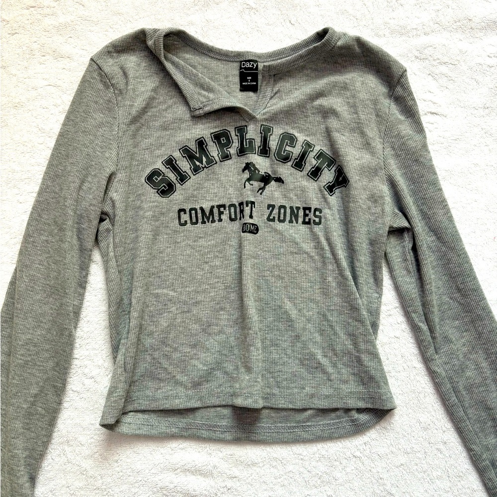Grey V-Neck Long Sleeve NEVER WORN Small
With Black Print - SIMPLICITY -